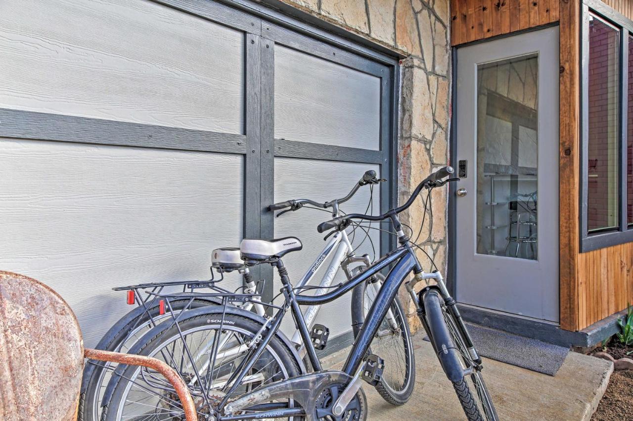 Remodeled Retro Home With Deck, Walk To Main Street! Blanco Exterior photo